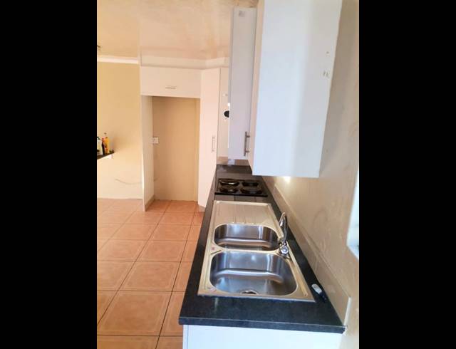 3 BEDROOM PROPERTY TO RENT IN GLEN RIDGE